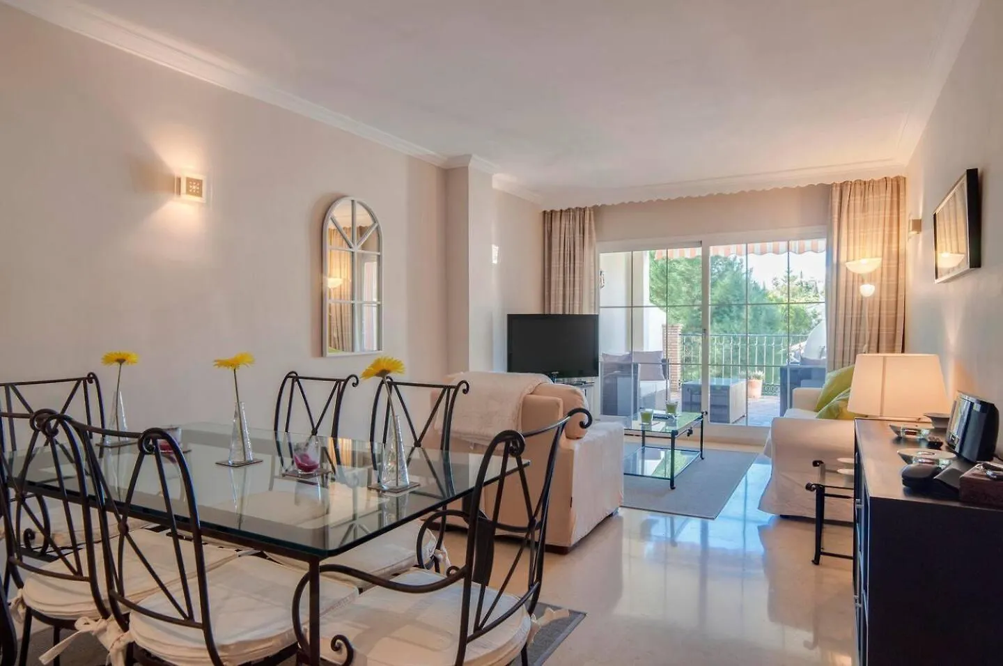 Sunny Terrace Apartment In Prestigious Mijas Golf Ισπανία