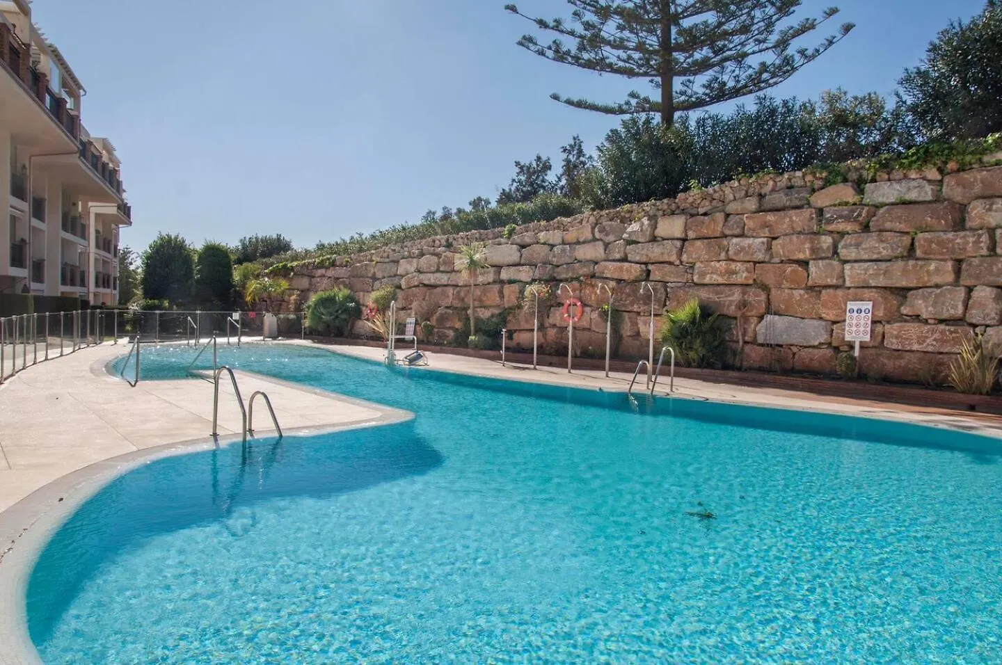 Sunny Terrace Apartment In Prestigious Mijas Golf