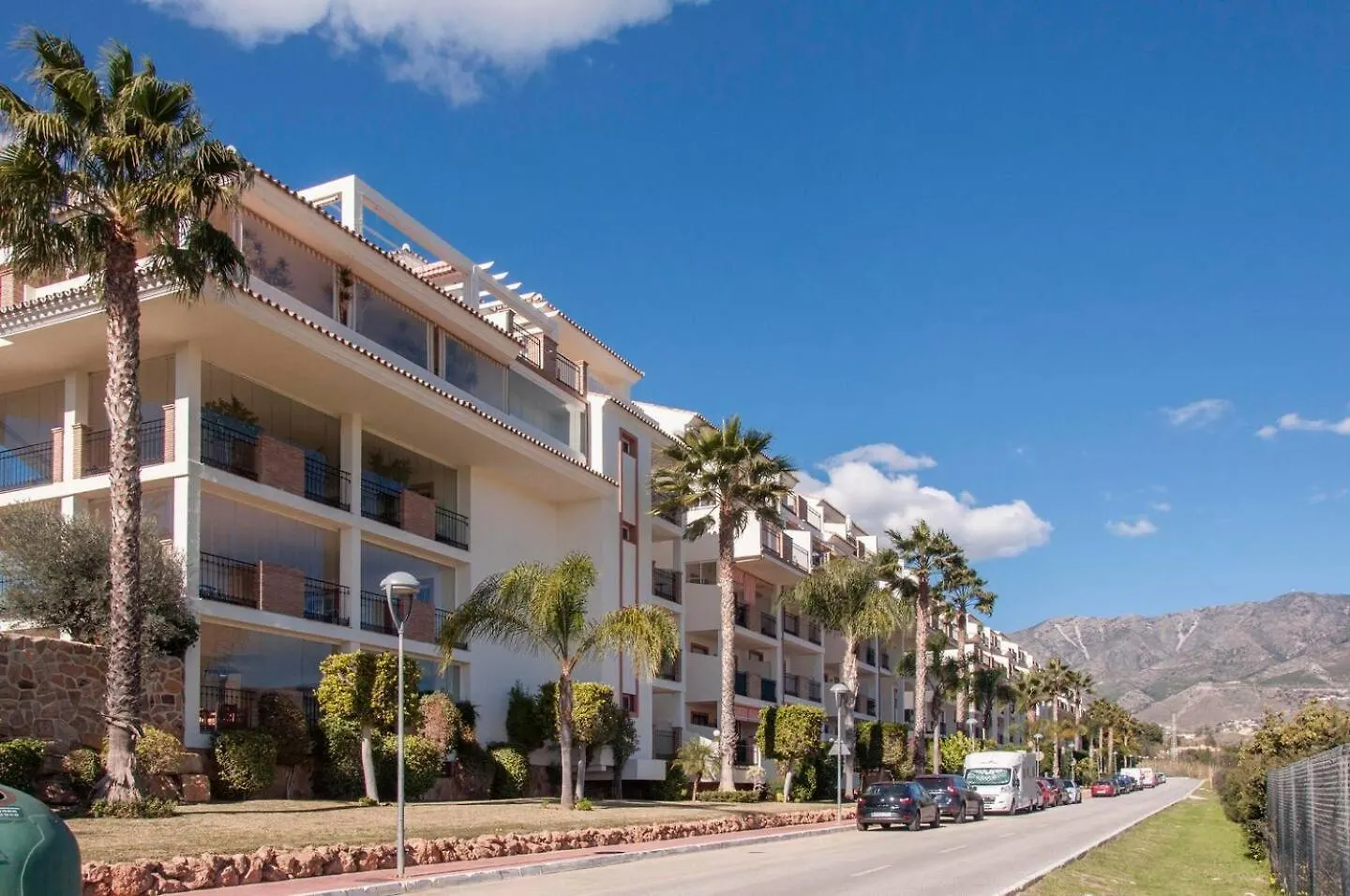 Sunny Terrace Apartment In Prestigious Mijas Golf